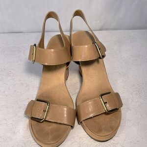 Aerosoles Wedge Mega Plush Sandals Straps Cork Sole Tan Faux Leather 10 M